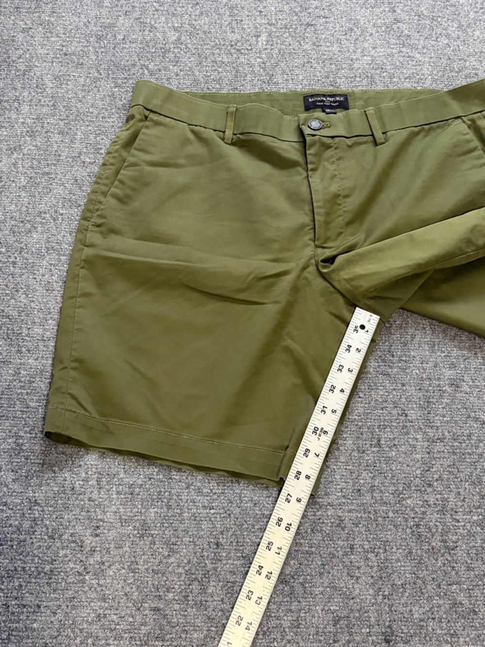 Banana Republic Core Temp Shorts Mens 36 Green Bright Moss Stretch Chino - Picture 3 of 7